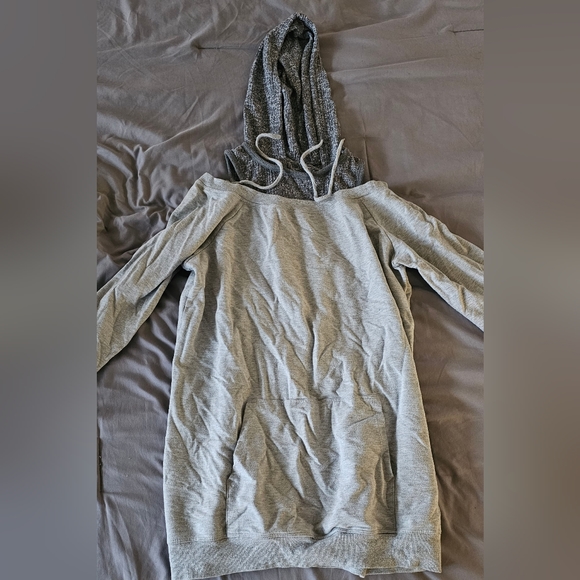 Cut out shoulder hoodie - Picture 1 of 1
